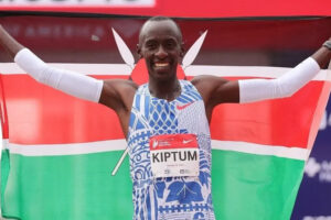 Kelvin Kiptum broke Eliud Kipchoge's world record in Chicago last October