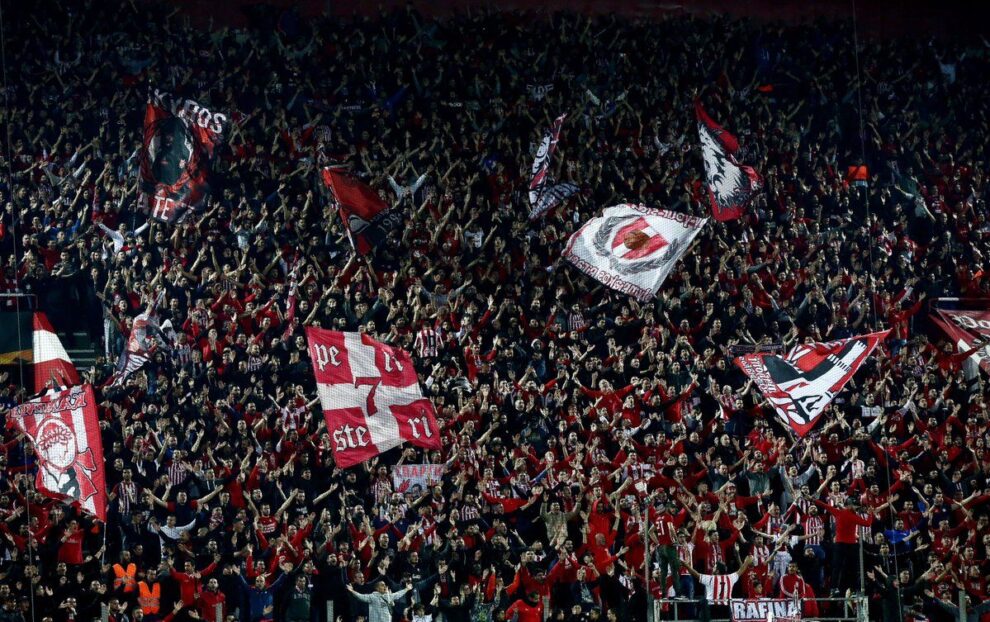 Olympiacos fans