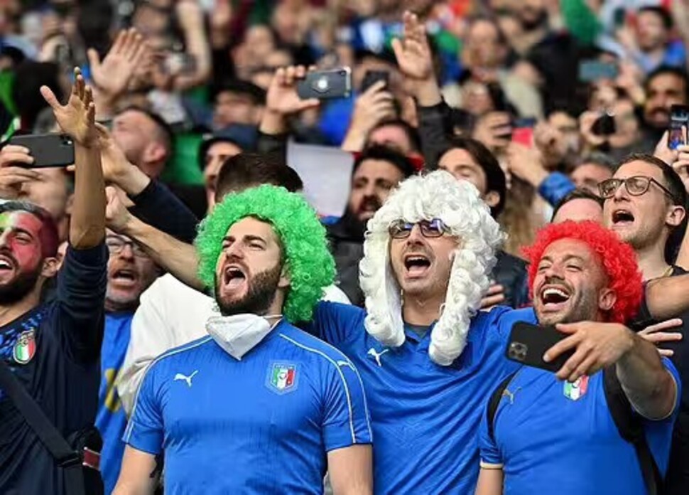 italy fans